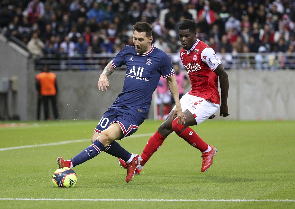 包含皇家马德里发布备战花絮,今晚迎来里程碑,英超任务艰巨,数据趋势出现新变化的词条 包含皇家马德里发布备战花絮,今晚迎来里程碑,英超任务艰巨,数据趋势出现新变化的词条