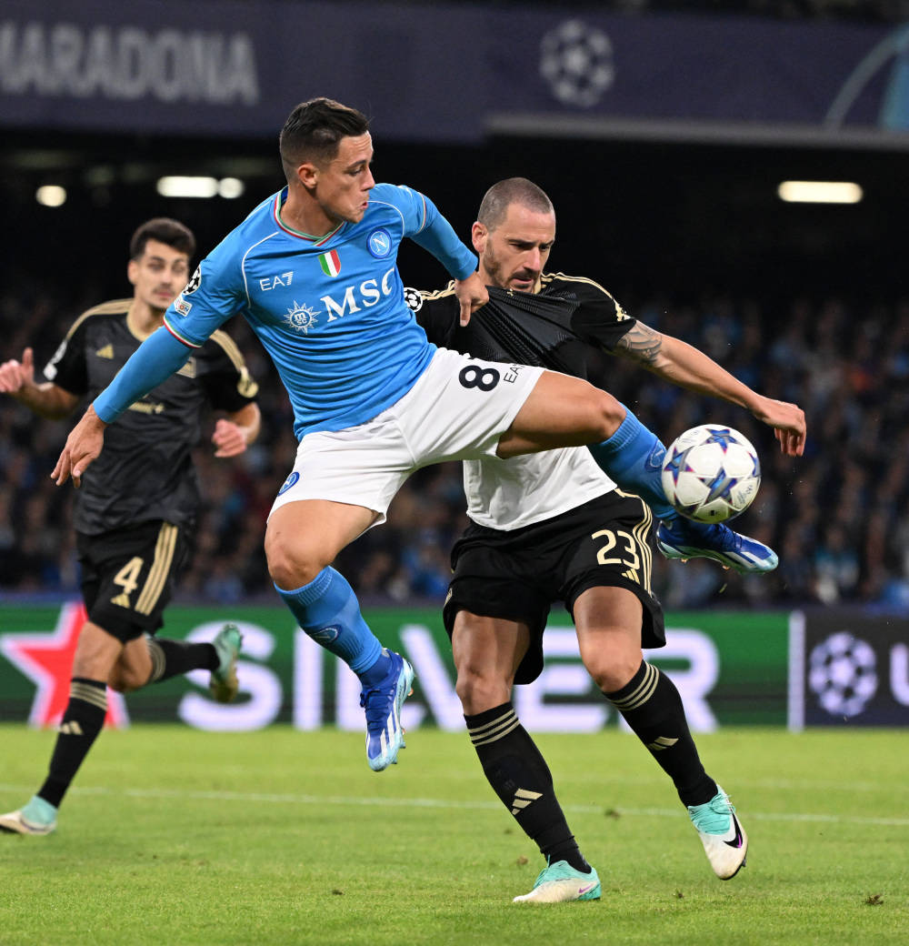 毕尔巴鄂竞技赛后更衣室发声；志在意甲名次提升；质疑声仍在；心理建设被强调的简单介绍